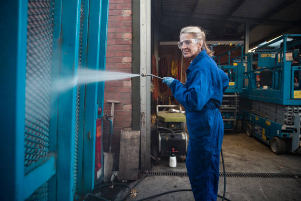 Best Concrete Pressure Washing  in Blooming Prairie, MN